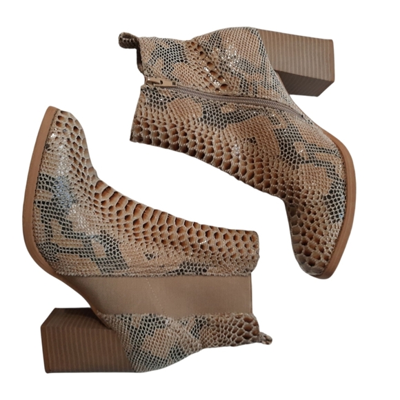 Pierre Dumas Brown Snakeskin Ankle Boots Size 9 - Picture 9 of 14